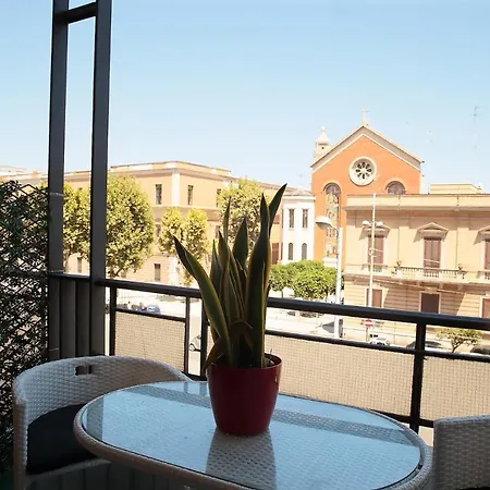 Savoia International_lt_bari Stazione Penzion *